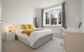 Central Sheffield Stylish Stay